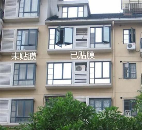 窗户是挂窗帘还是贴玻璃膜?